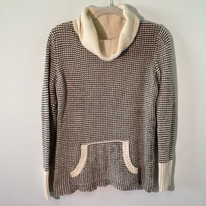 Old navy cotton knit turtle neck sweater L